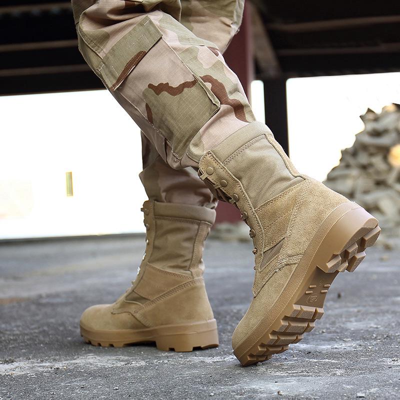 Vojaški škornji in druga vojaška oprema za civilno uporabo